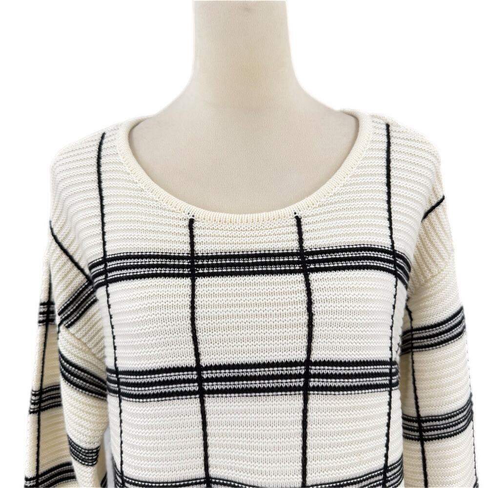 Calvin Klein Cream Black Check Plaid Pullover Relaxed Classic Everyday Sweater - Picture 4 of 12